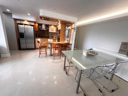 El Hatillo, La Boyera, Apartamento En Venta Remodelado De 95m2