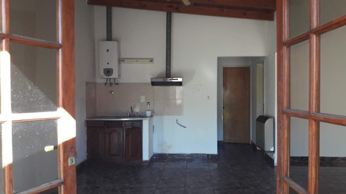Casa En Venta - 1 Dormitorio 1 Baño - 300mts2 - Castelli