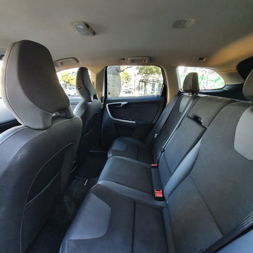Imagen 10 de 15 de Volvo Xc 60 2.0 Turbo Automática 2011 Marrocchi Exclusivos