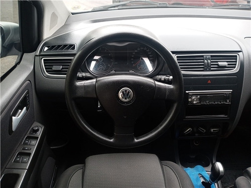 Imagem 6 de 14 de Volkswagen Spacefox 1.6 Mi Trend 8v Flex 4p Automatizado