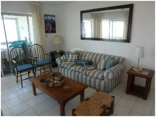 Apartamento En Brava, 3 Dormitorios *- Ref: 53