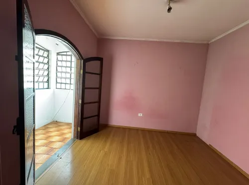 Casa No Centro De Itapevi, Próxima A Estação De Trem, Terminal De Ônibus, Escola E Hospitais