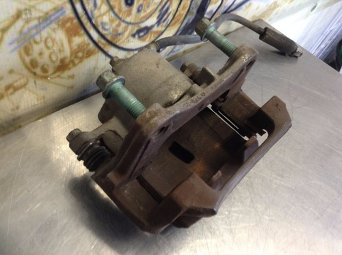Caliper Mordaza Delantero Derecho Malibu Mod: 04-07 Oem (Usado)