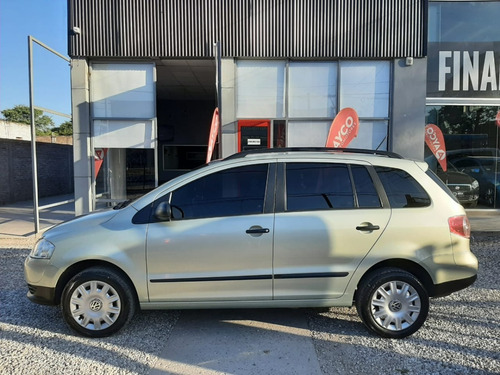 Volkswagen Suran 1.6 Confortline 5p 2009