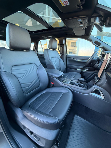 Ford Everest 2.3 Gtdi Titanium 4X4 At