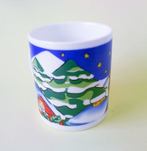Imagem 5 de 6 de Caneca Natal Papai Noel Trenó Com Enfeite Em Porcelana Novo
