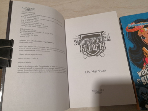 Libros.monster High. Wonder Woman. (Usado)