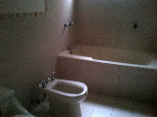 Imagen 2 de 9 de Rento Apto Z.10 Edif.portofino Ref.5720
