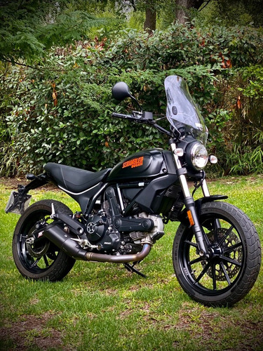 Ducati Scrambler Sixty 2