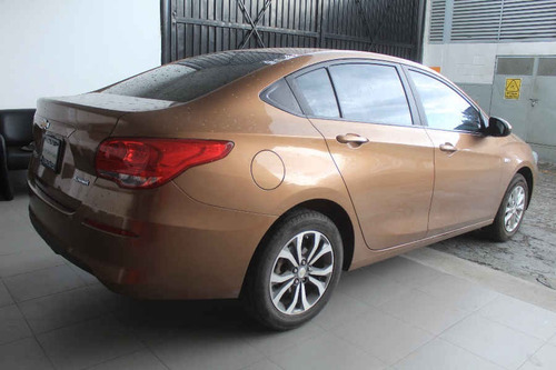 Imagen 6 de 15 de Chevrolet Cavalier 2019 4p Premier L4/1.5 Aut