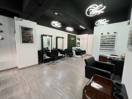 Se Traspasa Estudio De Belleza En Multiplaza Arboledas