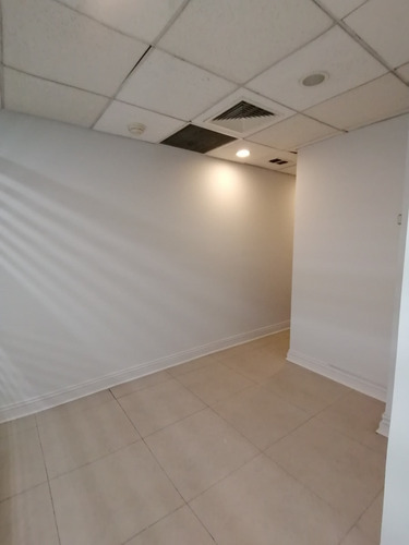 Imagen 10 de 19 de Oportunidad Oficina En Venta Metro El Golf