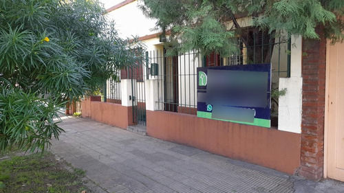 Casa 5 Ambientes En Villa Ballester