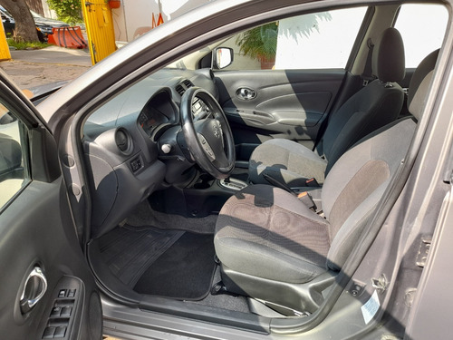 Imagen 5 de 11 de Nissan Versa 2016