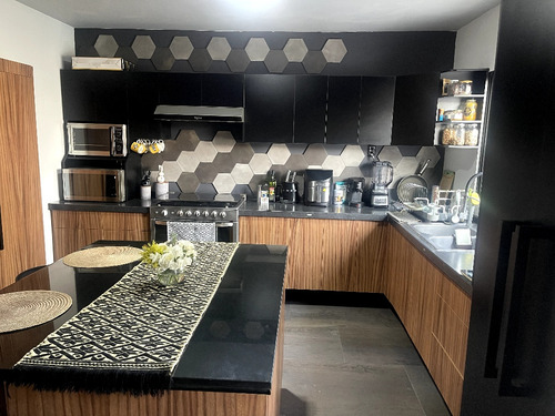 Casa Con Alberca Privada En Juriquilla Queretaro