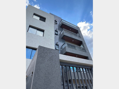 Semipiso En Venta En Villa Luzuriaga