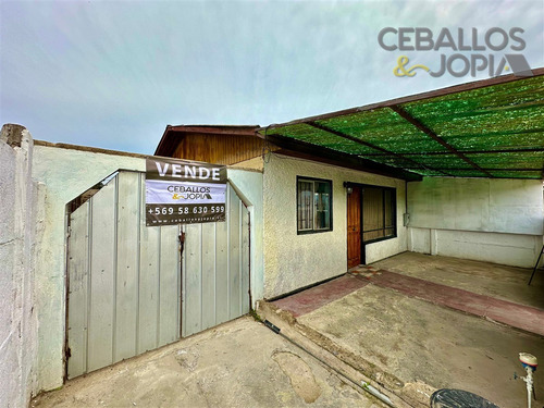 Casa En Venta De 2 Dorm. En Villa Alemana