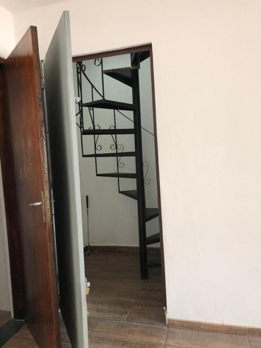 Casa Com 02 Dormitórios E Uma Edicula Pronta Pra Financiar