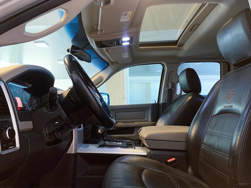 Imagen 10 de 11 de Dodge Ram 1500 4.7 4x4 Extra Full