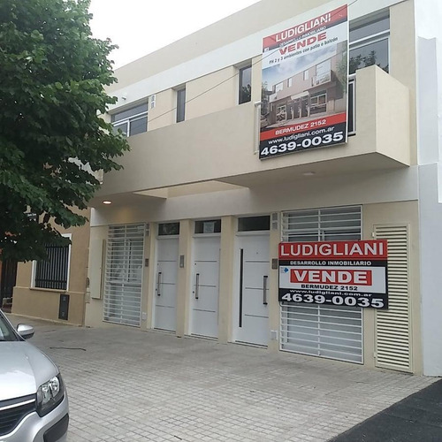Imagen 1 de 12 de Santo Tome 5176 Ph 1º Piso 3 Amb Con Balcon Entrega Ya