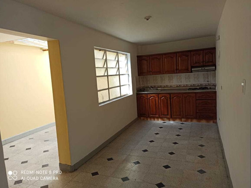 Estadio Calasanz Avenida 80 Segundo Piso Para Oficinas O Vivienda