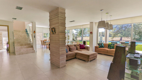 Imagen 3 de 14 de Casa En Venta En Saint Thomas Este, Canning