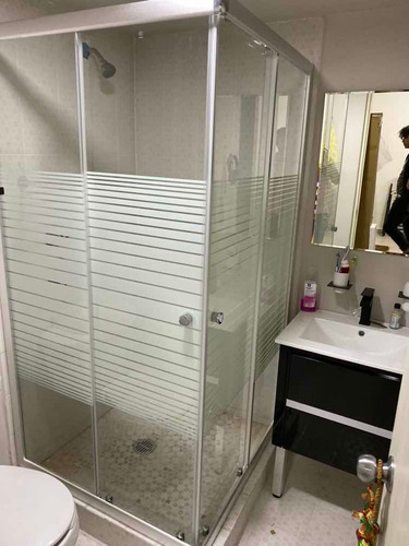 Imagen 8 de 11 de Cancel De Baño Cristal Templado 90x90franjas Biseladas