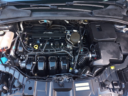 Imagen 9 de 10 de Ford Focus Se Plus Mt 5 Puertas Full 2.0