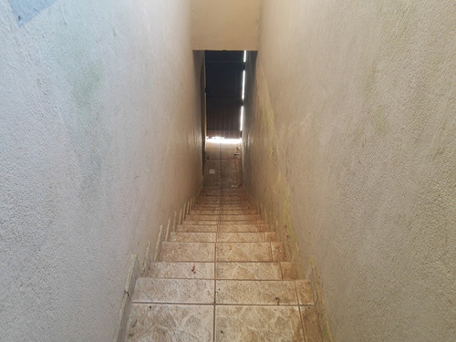 Imagem 13 de 14 de Alugo Quarto E Cozinha No Jd. Jacira ( Vi537 )
