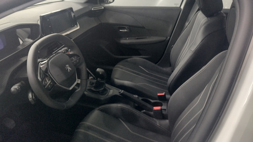 Imagen 8 de 22 de Peugeot 208 Allure 2022