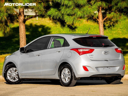 Imagen 3 de 15 de Hyundai I30 1.6 Gl Extra Full| Permuta / Financia