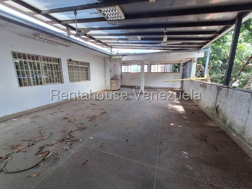 Tg Casa Comercial En Venta En Los Dos Caminos, Ideal Para Tu Negocio 25-24549 Ys