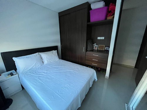 Imagen 13 de 15 de Venta De Apartamento En El Cabrero - Porto Castello.