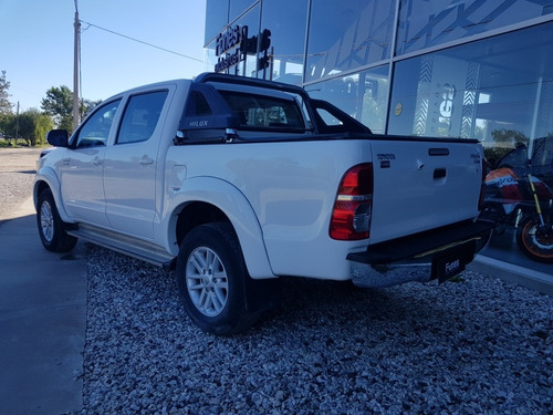 Toyota Hilux 3.0 Cd Srv 171cv 4x2 2014