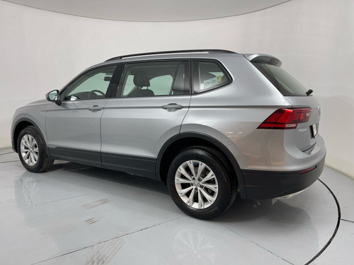 Volkswagen Tiguan TRENDLINE PLUS TSI DSG L4 150 HP