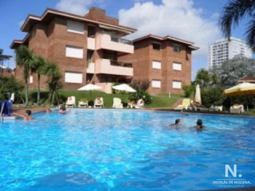 Apartamento De 3 Dormitorios, Con Parrillero Y Estufa, Cerca Del Mar, Punta Del Este 