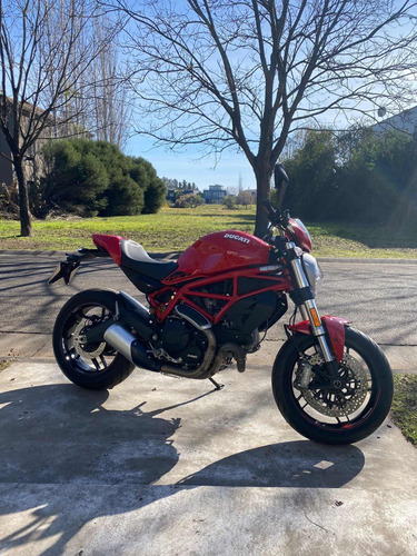 Ducati Monster 797