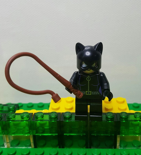 Lego Original -gatubela-minifiguira Set 6858 (Usado)