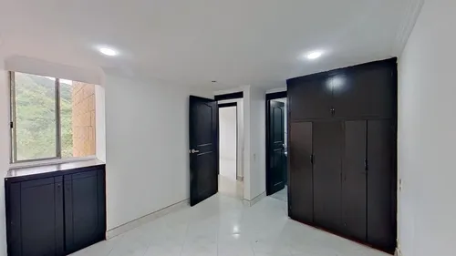 Lindo Apartamento Remodelado En La Loma De Los Bernal. Código #10