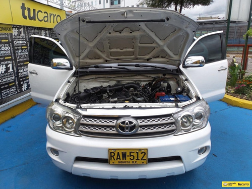 Imagen 10 de 15 de Toyota Fortuner