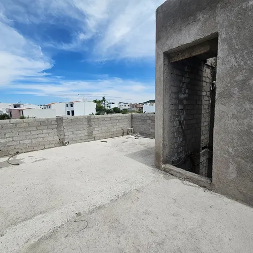 Oportunidad! Casa En Obra Gris En Venta En Lo Mejor De Ciudad Maderas