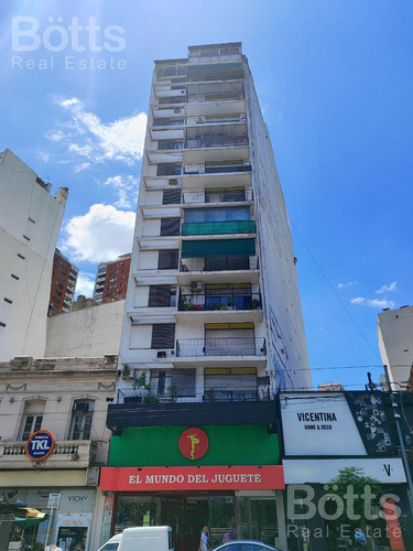 Departamento En  Venta En Belgrano. Monoambiente Con Patio