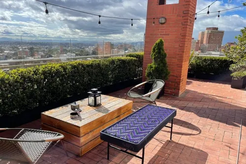 Apartamento En Arriendo/venta En Los Rosales. Cod A1957