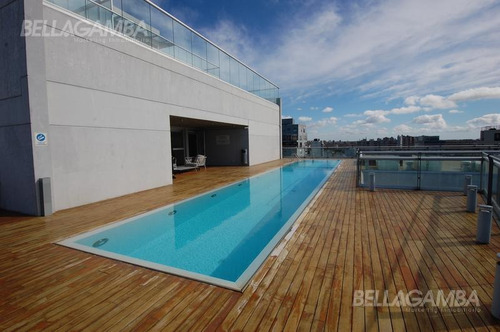 Imagen 2 de 17 de Impecable Departamento Con Cochera Y Vista Al Rio. Amenities. Excelente Ubicación.