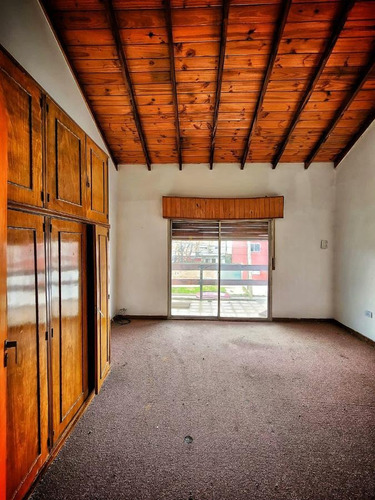 Imagen 12 de 24 de Casa 4 Ambientes Con Cochera En Venta