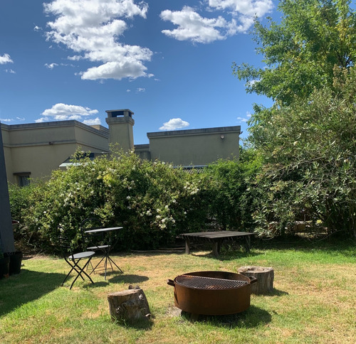 Casa En Venta 5 Amb En Santa Teresa, Villanueva.