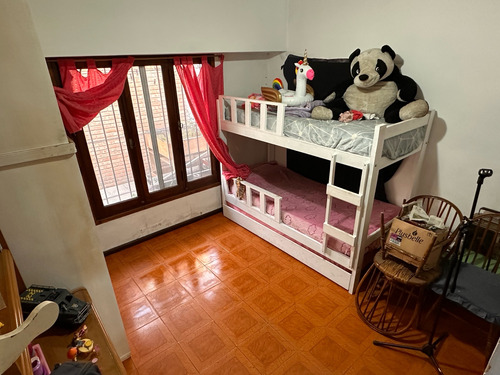 Casa Con Gran Lote En Quilmes Oeste (ideal Inversionistas O Emprendimiento)