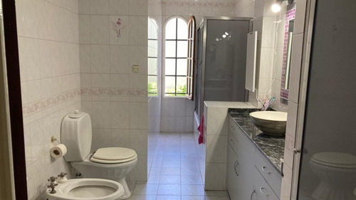 Imagen 12 de 24 de Excelente Chalet, 4 Amb., Ideal Para Familia Ramos Mejía