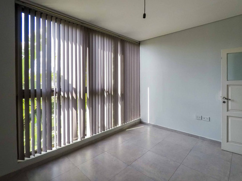 Venta Casa 3 Dormitorios Jardin Claret