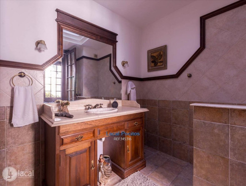 Venta | Casa 5 Dormitorios Reciclada Con Fondo Y Psicina